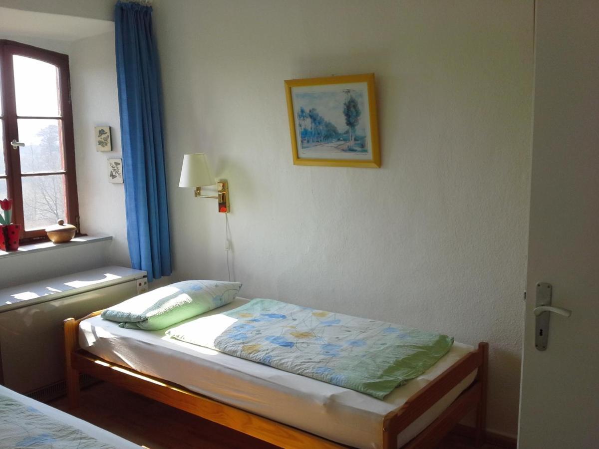 Kapelle - Urlaub Auf Dem Weingut Apartment Maring-Noviand Bagian luar foto
